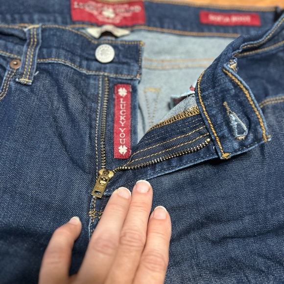 Lucky Brand deep blue Sofia boot style Jeans Size 10 - Picture 5 of 12